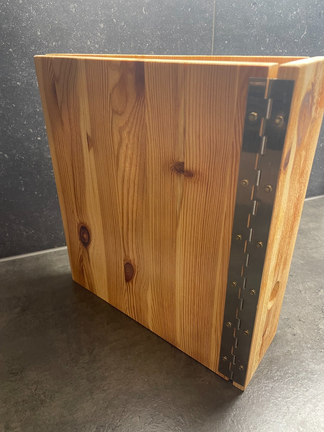 Individueller mit Holz furnierter Ordner